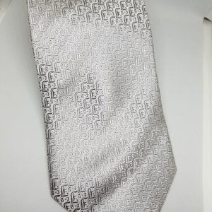 Mens Sean John 100% Silk Silver Tie